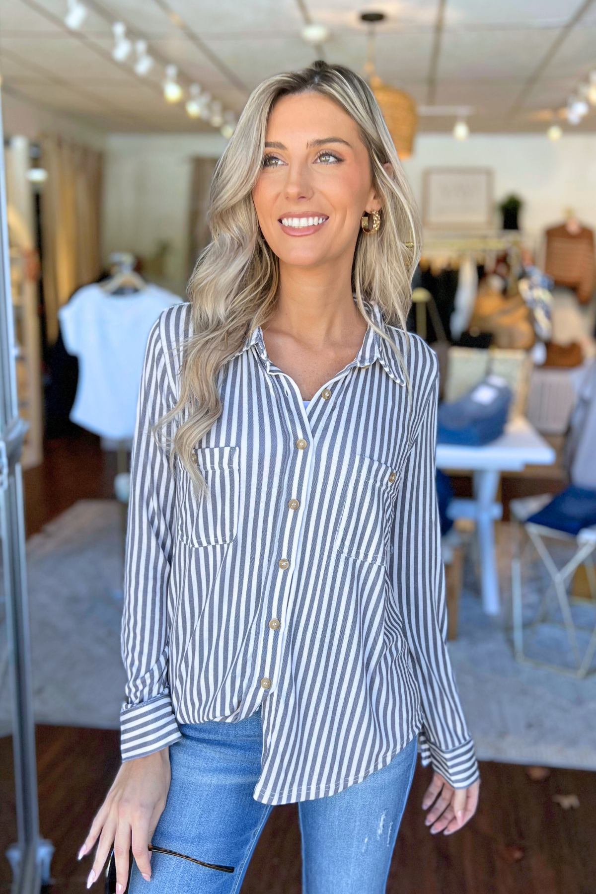 Blu Pepper - STRIPE COLLARED LONG SLEEVE BUTTON DOWN SHIRT, Black