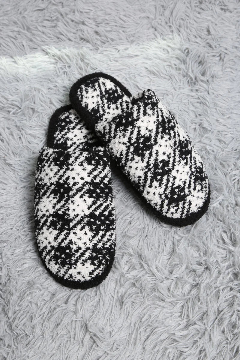 Comfy Luxe Buff Check Slippers, Red or White