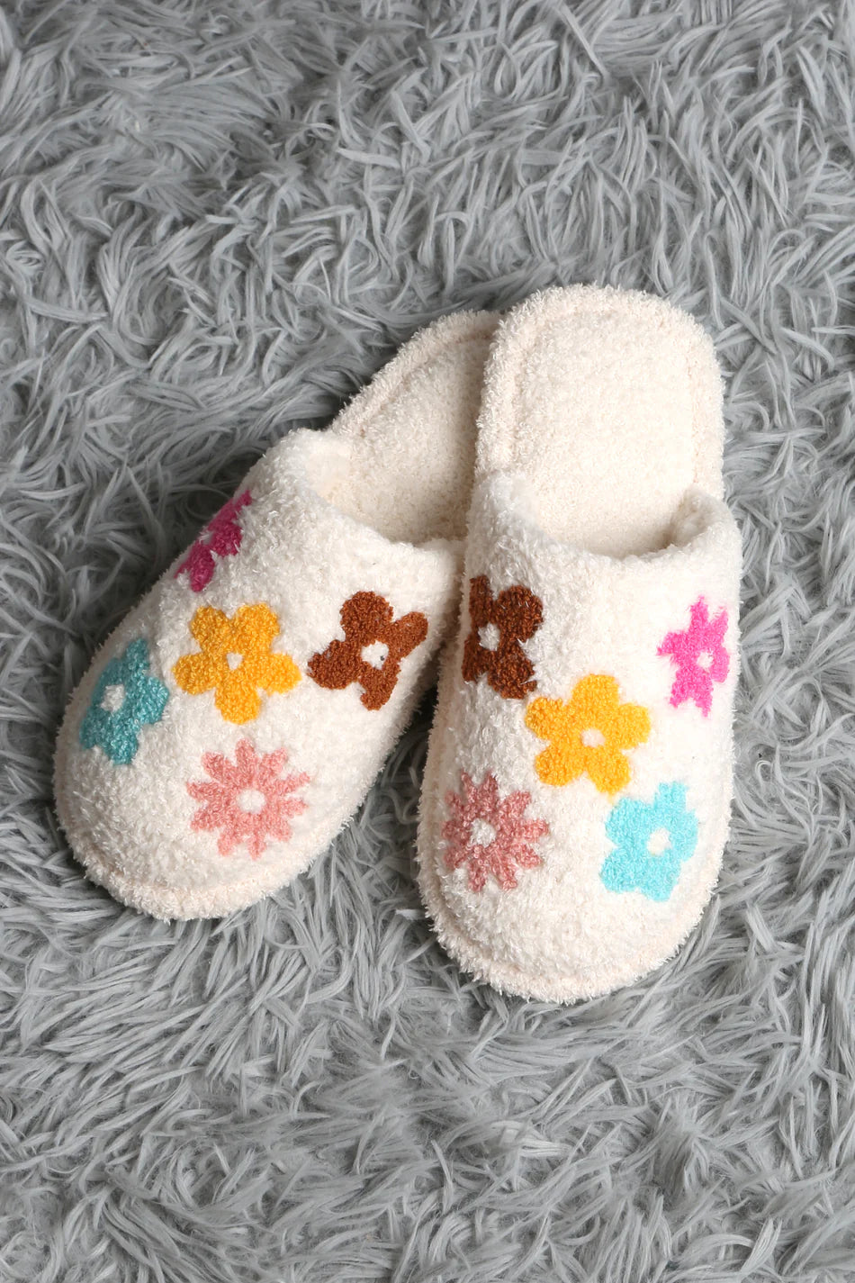 Comfy Luxe, Closed Toe Slippers, Multi Floral (SHIPS IN 1-2 WEEKS)