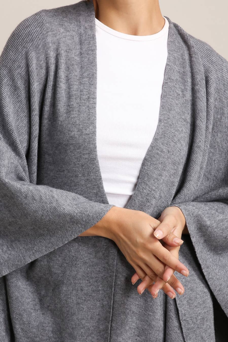 LÉA & LUC - CASHMERE BLEND KIMONO (SHIPS IN 3-4 WEEKS)