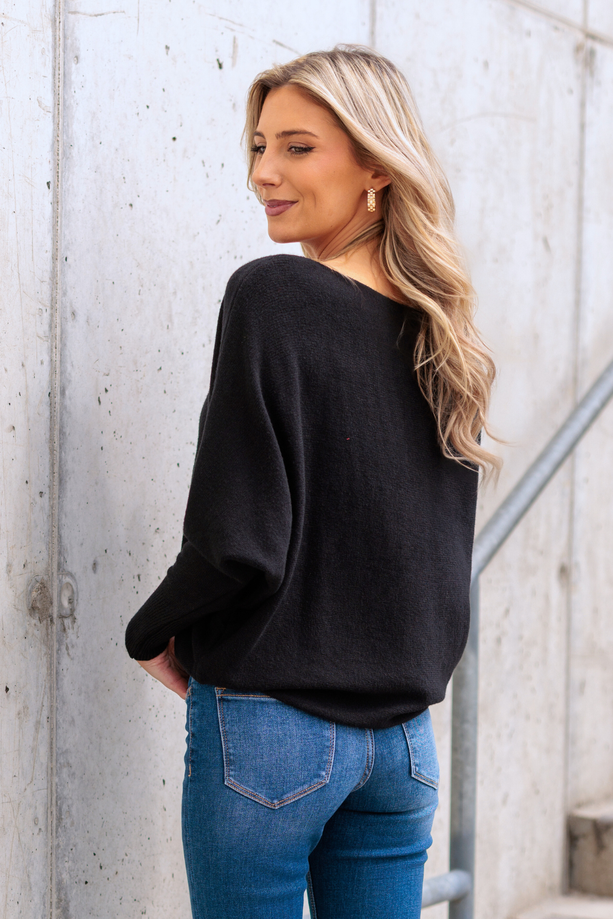 THE PERFECT CASHMERE BLEND SWEATER, Black  (IN STOCK!)
