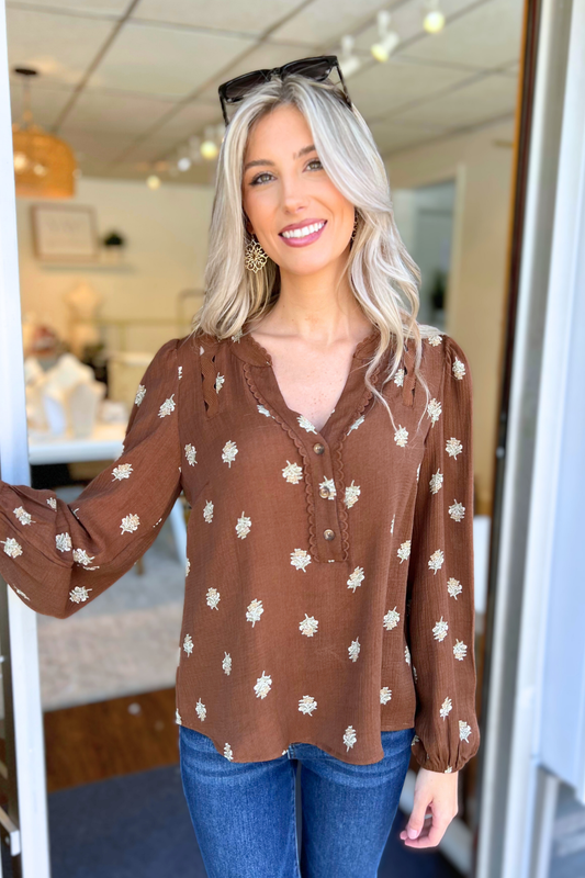 Blu Pepper - FLORAL SCALLOP TRIM LONG SLEEVE HALF BUTTON TOP