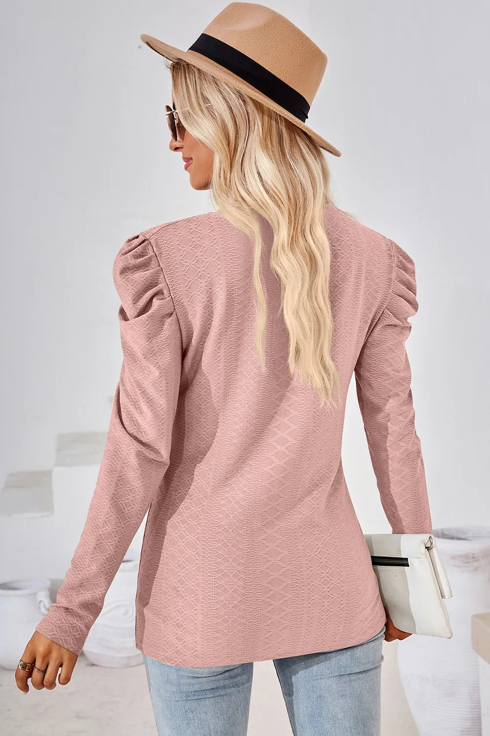 3dd7bad9-c32a-47d2-9aa9-940c49d2119b-Max