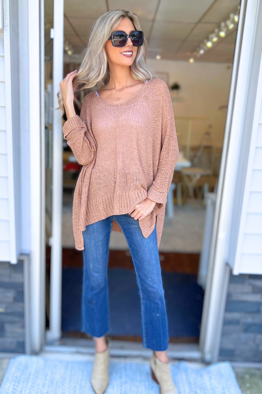 ADORA - Loose Fit V-Neck Boyfriend Sweater, Camel