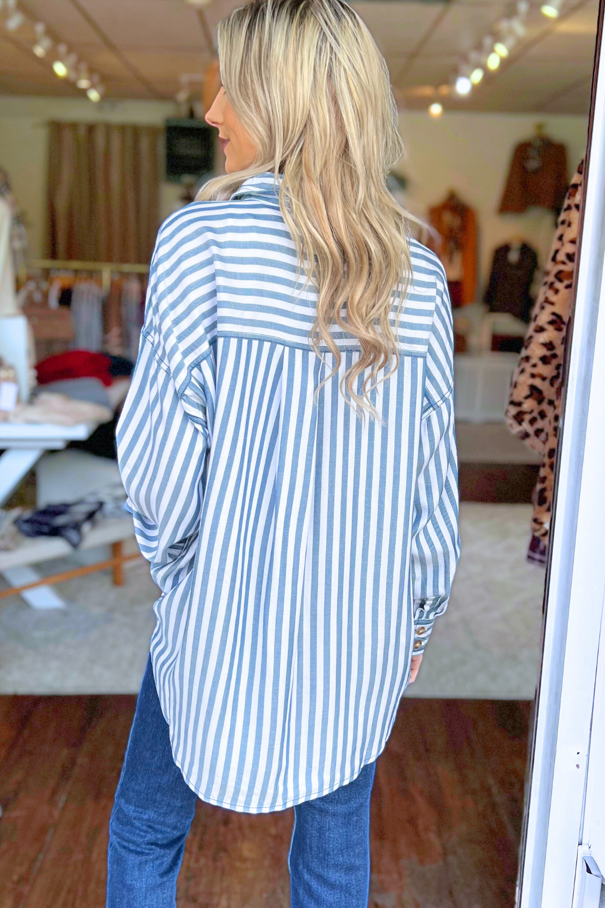 Blu Pepper - STRIPE COLLARED BUTTON DOWN LONG SLEEVE SHIRT