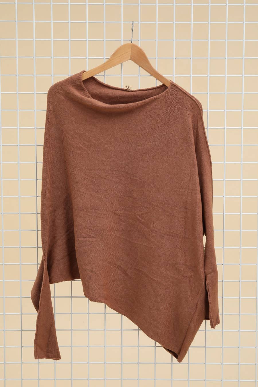 LÉA & LUC - ASYMETRICAL CASHMERE BLEND SWEATER (SHIPS IN 3-4 WEEKS)