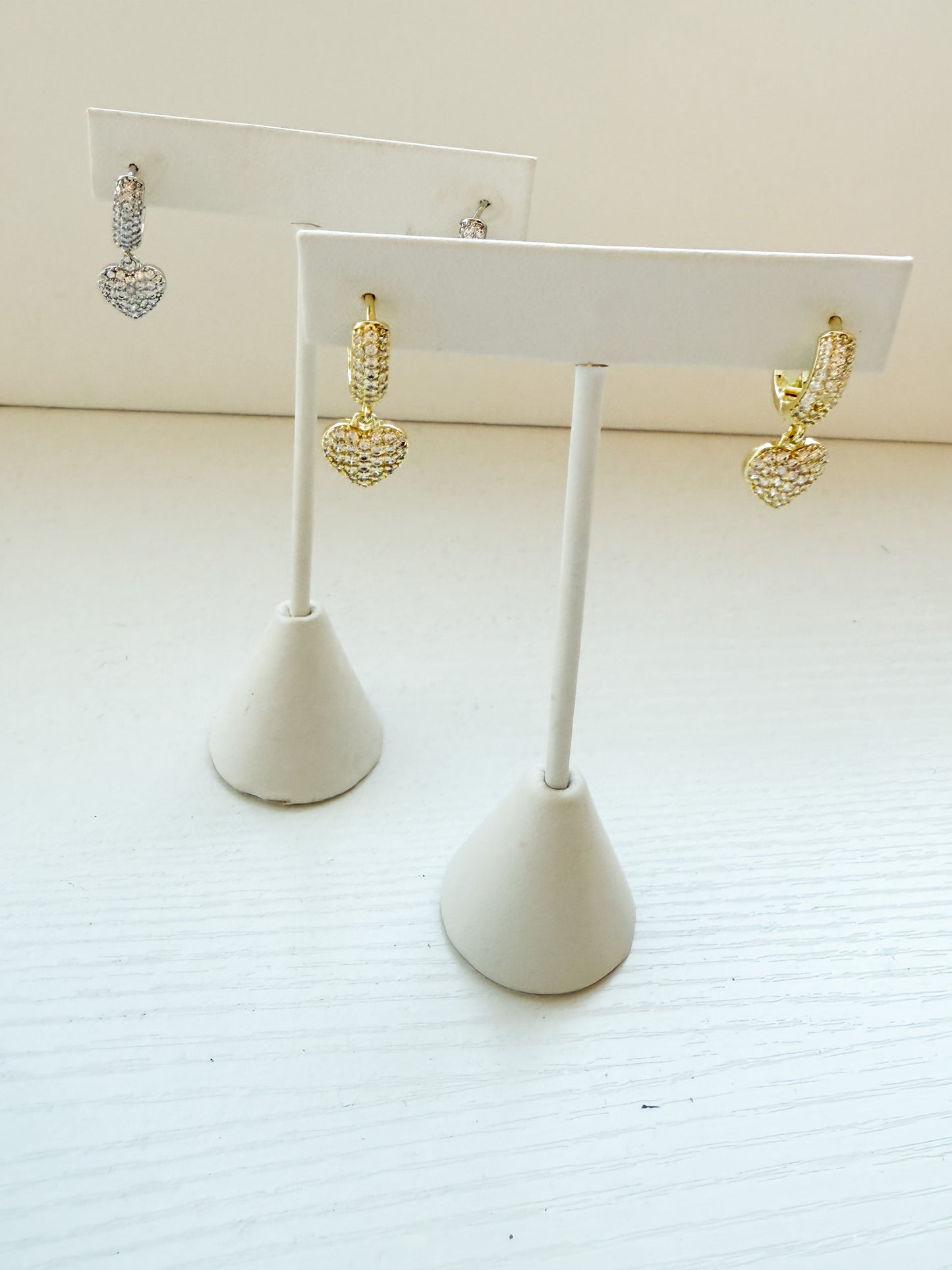 PUFF HEARTS - EARRINGS ~HUGGIE