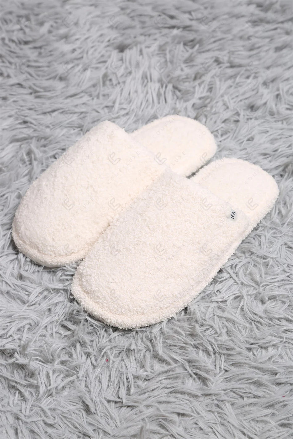 Comfy Luxe, Slippers, OG Solid Closed Toe, Multiple Colors (SHIPS IN 1-2 WEEKS)