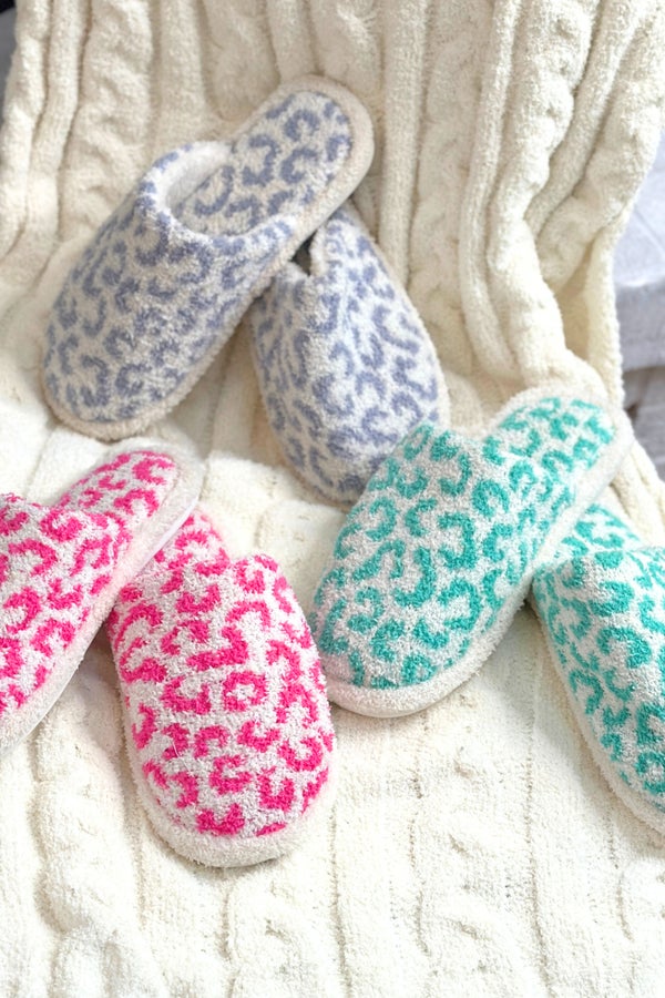 Comfy Luxe, Closed Toe Slippers, OG Leo, Multiple Colors (SHIPS IN 1-2 WEEKS)